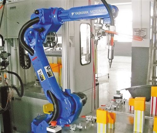 YASKAWA/安川機(jī)器人MA1440+DX200控制柜|現(xiàn)貨供應(yīng)